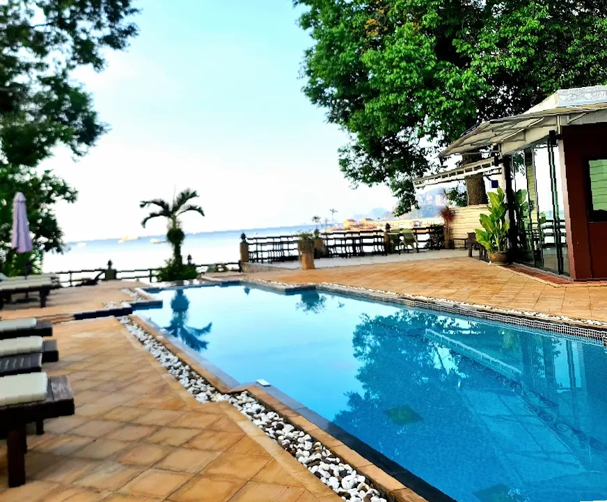 Krabi Tropical Beach กระบี่ ทรอปิคอล บีช รีสอร์ท