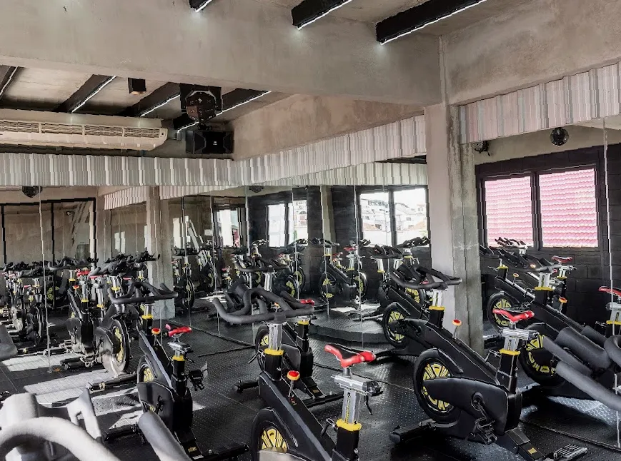 Home Fitness Club Saphan Mai