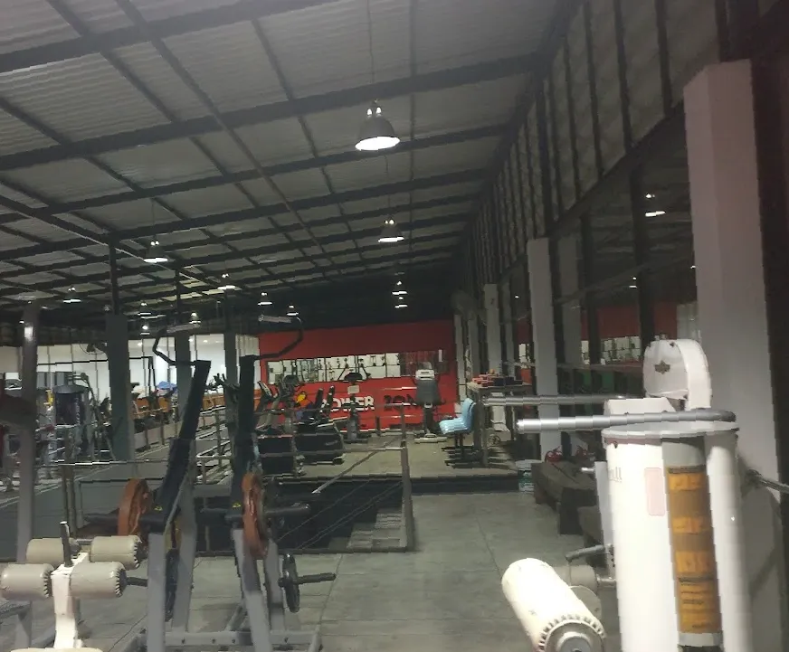 Fitness First Platinum AIA Capital Center ฟิตเนส เฟิรส์ท แพลตตินัม เอไอเอ แคปปิตอล เซ็นเตอร์