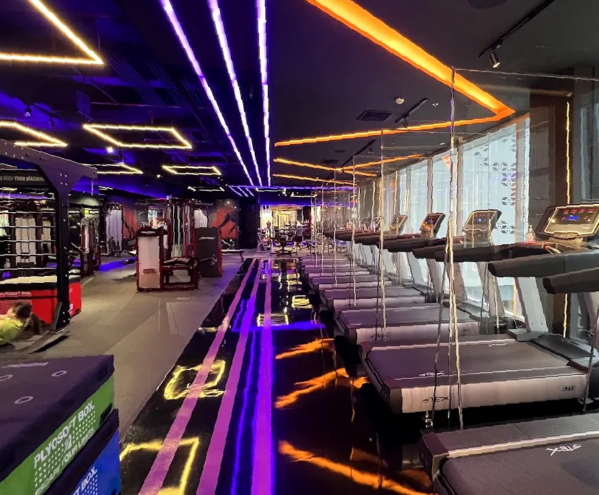 44 FOCUS GYM