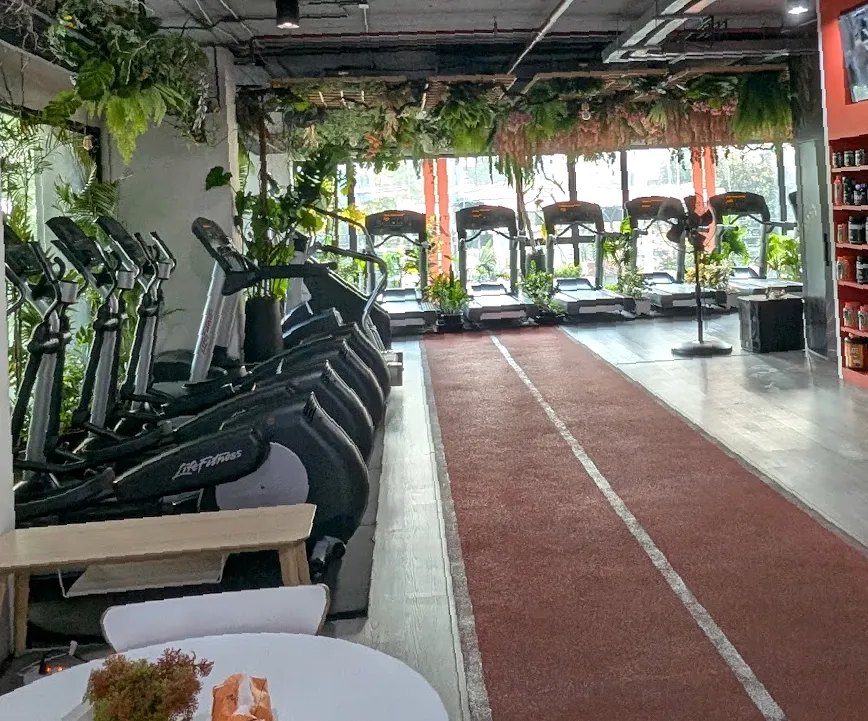 Virgin Active EmQuartier
