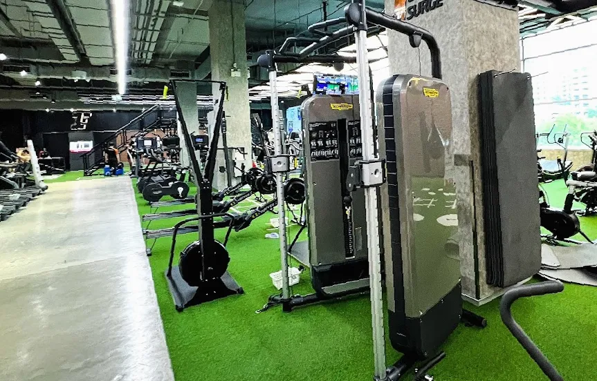 Jetts 24 Hour Fitness Asoke